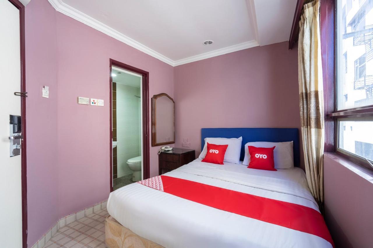 Oyo 89978 Grand Maria Hotel